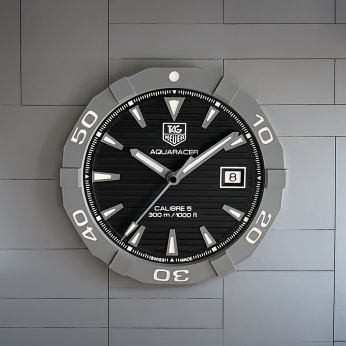 Orologio da Parete TAG Heuer Aquaracer – Design Calibre 5 | Stile Marittimo | Regalo per Appassionati di Orologi | Stampa 3D 1